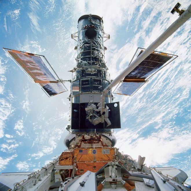 Юбилейная подборка фото космоса с телескопа Хаббл