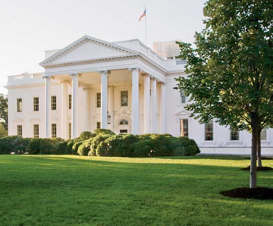 Белый дом: США и ЕС консультируются по поводу новых санкций в отношении России