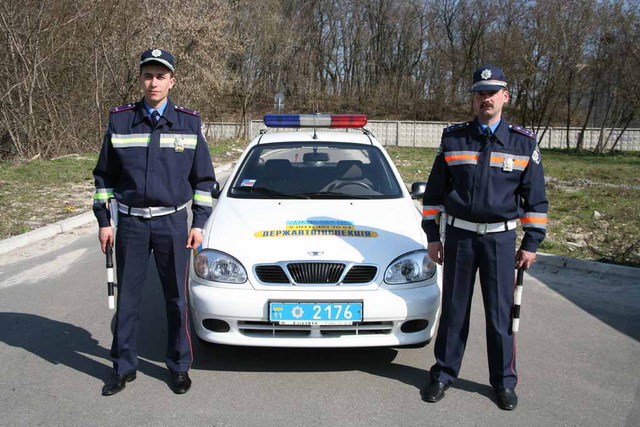 Киевским гаишникам разрешено обыскивать автомобили даже без видимых причин 
