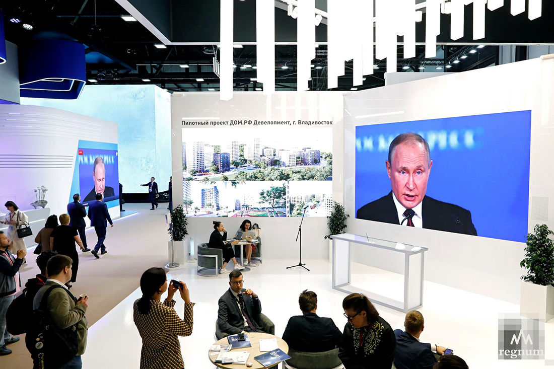 "Так ведут себя на смертном одре", - российский блогер о выступлении Путина