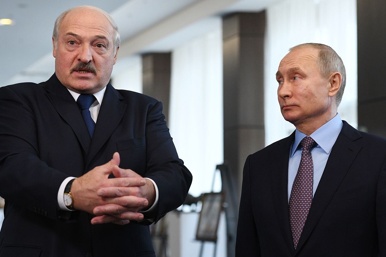 История с самолетом в Беларуси – подарок Кремлю: теперь Лукашенко никуда не денется