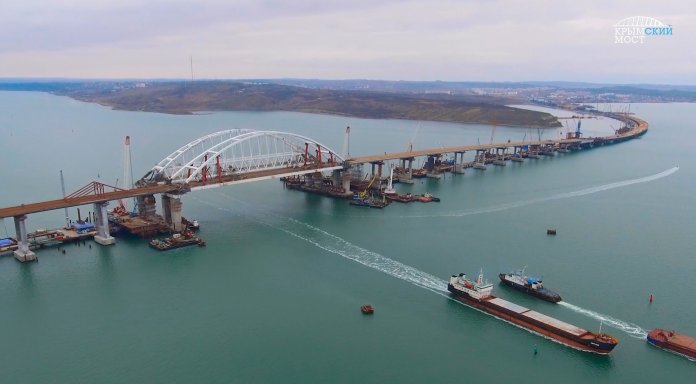 Разрушение Керченского моста в Крым: опубликовано видео о крупной ошибке российских строителей