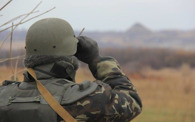 Сепаратисты группируют танки среди жилых домов Донецка и Луганска, - разведка