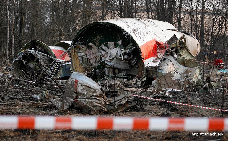 Качиньского над Россией все-таки взорвали: польские масс-медиа сообщили о следах тротила на обломках самолета