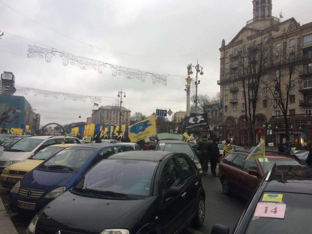 Центр Киева заблокирован: столицу наполнили митингующие и пикетчики - в городе проходит сразу три протестных акции