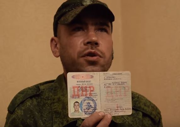 Плохо везде: пойманный бойцами ВСУ наемник из "ДНР" пожаловался, как его "кидали" в оккупированном Донбассе и Крыму - кадры