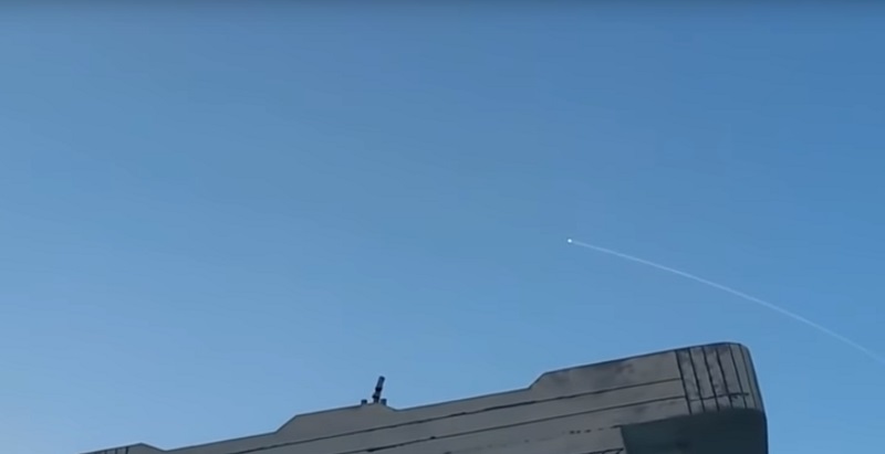 Атаковали с ливанской территории: в Сети появилось видео мощных ударов израильской авиации по Сирии