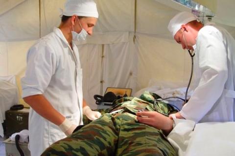 В больницы Харькова доставили 61 раненого военного из зоны АТО