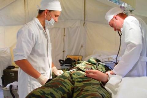 В больницы Харькова доставили 61 раненого военного из зоны АТО