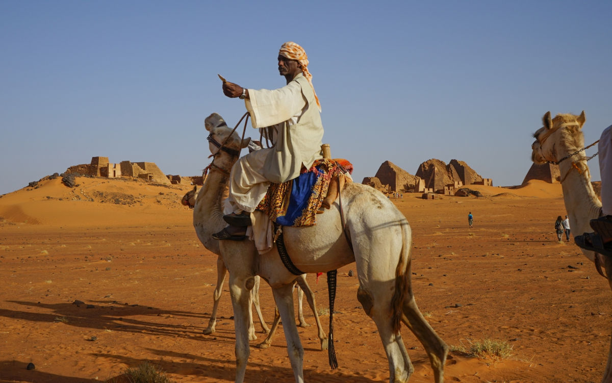 Пригожин опустошает золотые запасы Судана, чтобы спасти экономику РФ от краха, - NYT