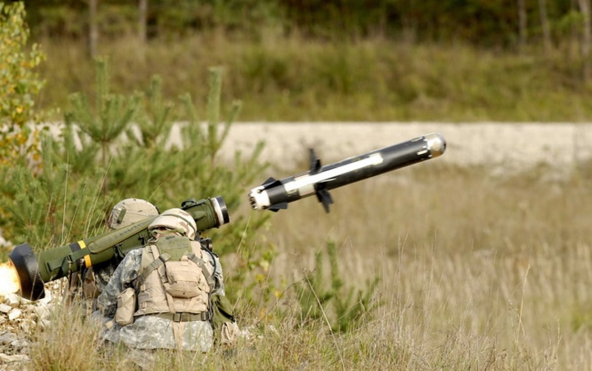 США передали ВСУ ракеты для противотанкового комплекса "Javelin"