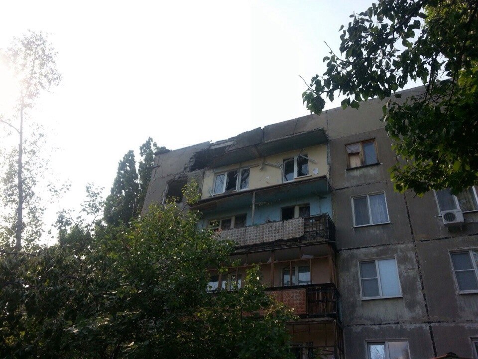 В Горловке в результате обстрела пострадали 10 домов