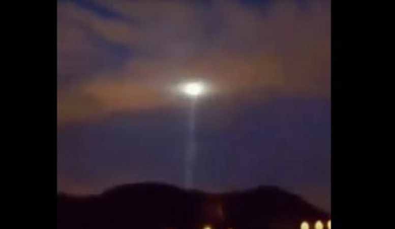 Мрачный знак апокалипсиса завис в небе над Грузией: Нибиру активировала луч смерти - видео