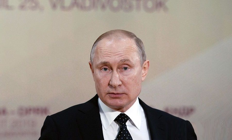 Путин возмутился росту цен на бензин в РФ: принятые меры провалились