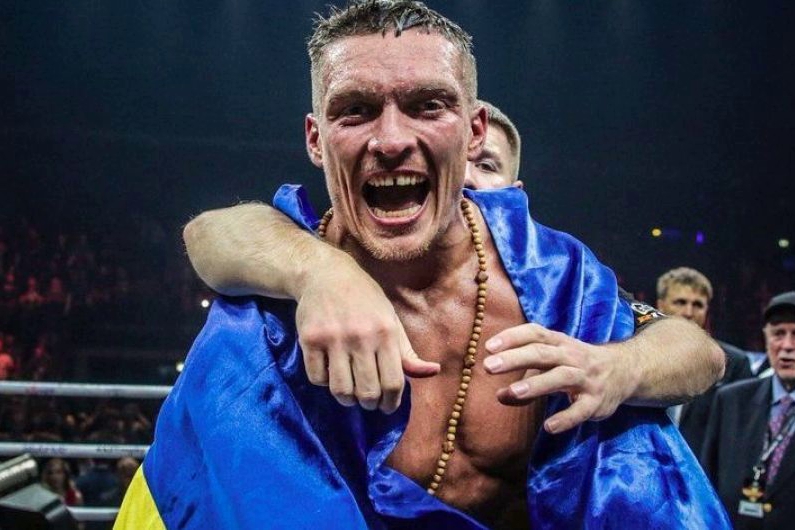 Чемпион Усик поразил мир заявлением о российских боксерах - пропагандисты РФ не могут в это поверить