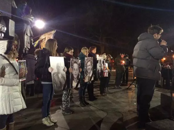 Панихида по жертвам теракта 22 февраля проходит в Харькове