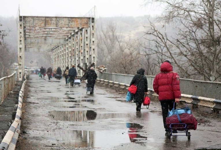 Луганск пугают массовыми задержаниями в Станице: "Вас домой не пустят, ВСУ "гребут всех", многие не вернулись"