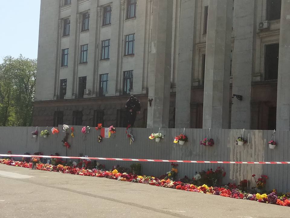 Куликово поле в Одессе заминировали, но "ватка" все равно пробует провести возле него митинг - активист