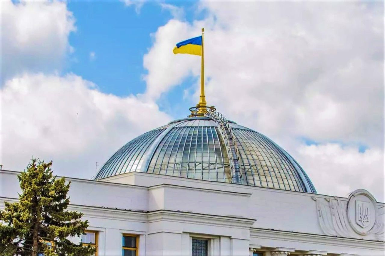 ​Женщин хотят заставлять менять фамилию после развода: норма нового Гражданского кодекса
