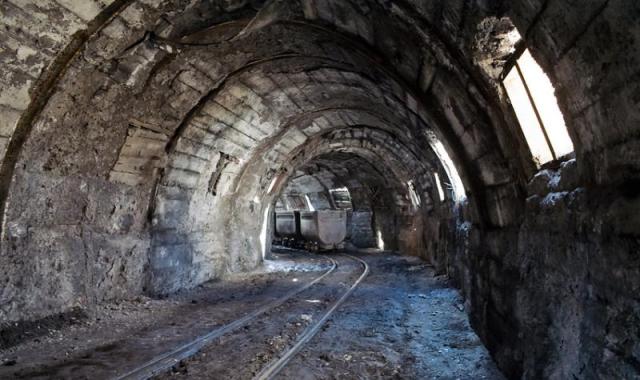 Прекратилась угледобыча на шахте "Нововолынская" – горняки заявили, что работать нечем