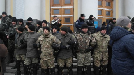 Главное за день 6 декабря: штурм ОГА в Виннице, встреча Путина и Олланда, Порошенко собирается вернуть Крым