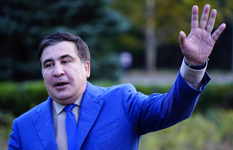 Порошенко "прибрал" Саакашвили отовсюду: теперь у Одессы нет губернатора, а у гаранта - советника