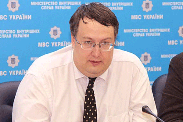 Геращенко: На блокаду Крыма Путин, как КГБшник, ответит провокацией и шантажом 