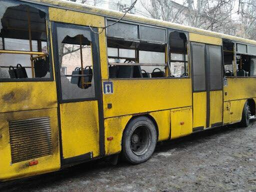 Стали известны подробности обстрела автобуса с беженцами в Дебальцево