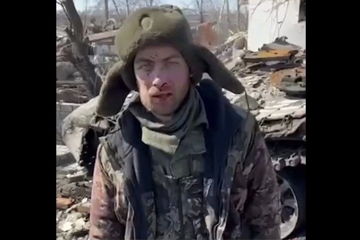 ​"Мне очень стыдно", – старший лейтенант РФ Молчанов, полк которого уничтожал Харьков, попал в плен и кается