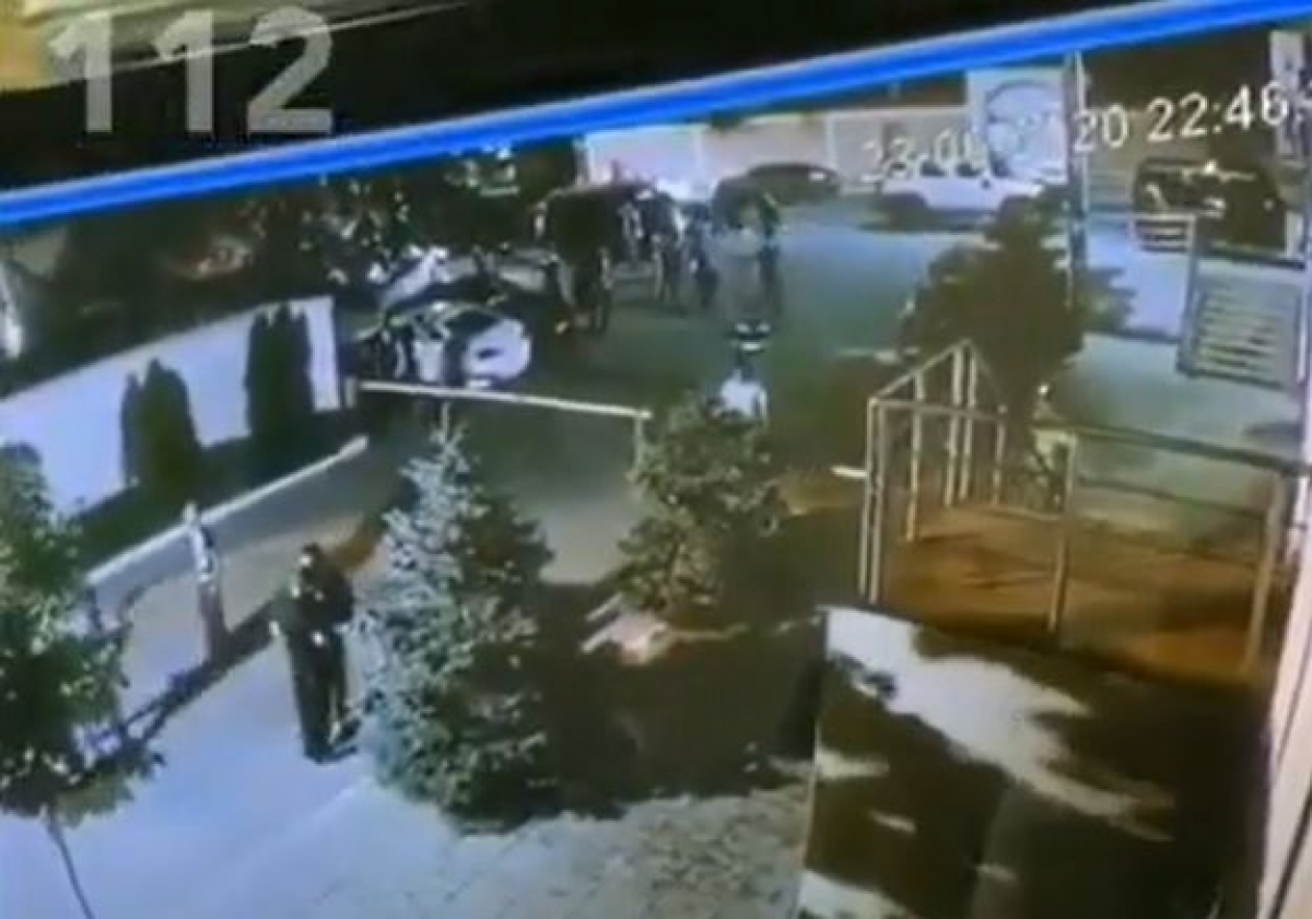 Стрельба в центре Махачкалы: есть жертвы, трое сыновей экс-депутата в розыске