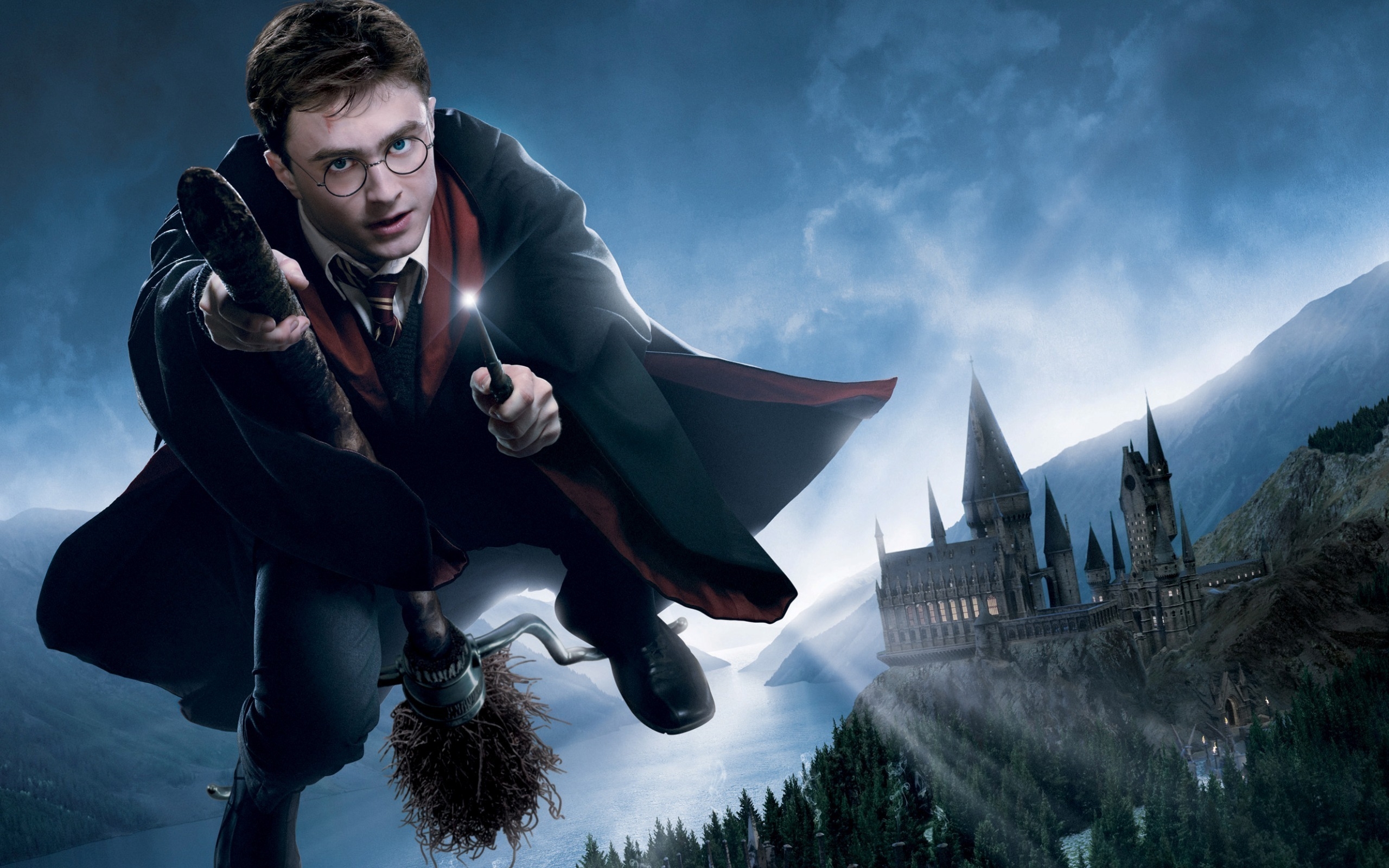 Фанаты Гарри Поттера в предвкушении: в сентябре будут опубликованы три новые книги Джоан Роулинг о мире волшебников