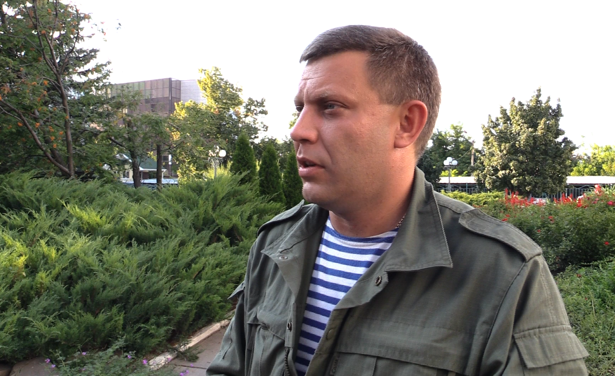 Главарь "ДНР" Захарченко: "Киев будет нападать, и покушение на Плотницкого это подтверждает. Мы готовы к войне"