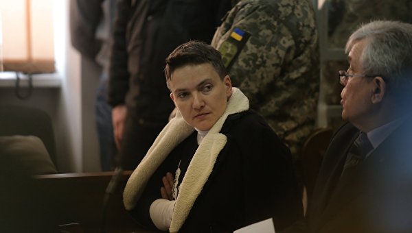 "Все вранье, у меня нет таких денег": Савченко объявила в зале суда голодовку и рассказала об истинной цели поездок к террористам - кадры