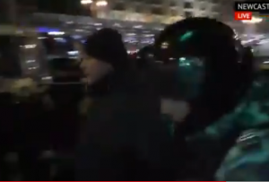 Стычки между митингующими на Манежной: ​"Не нравится Россия - вали в США"