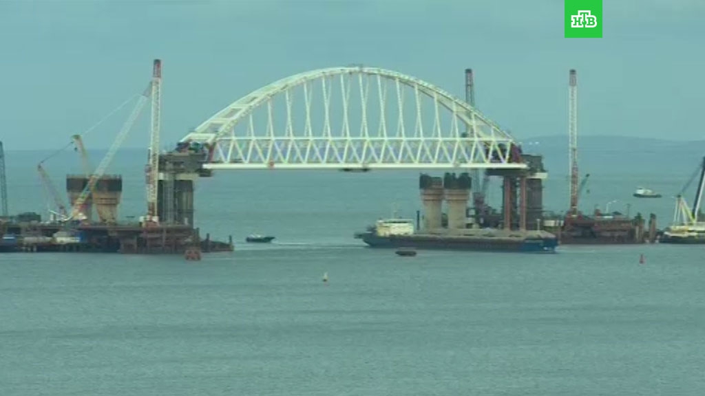 Разрушение Керченского моста в Крым: опубликовано видео о фатальной ошибке российских строителей - кадры