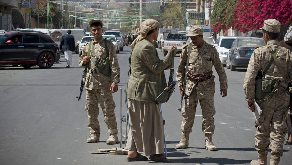 Йемен экстренно покидают сотни посольств