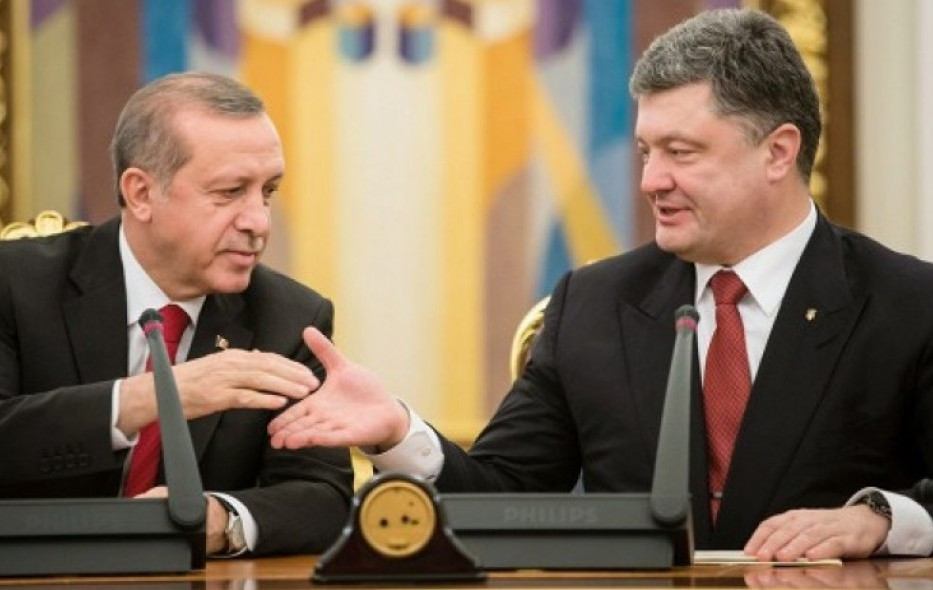 ​“Рассчитываем на поддержку”, - Порошенко обсудил с Эрдоганом “выборы” Путина в аннексированном Крыму