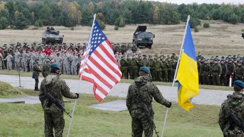 "На 100 кілометрів уздовж українського кордону", – Костенко про війська НАТО в Україні