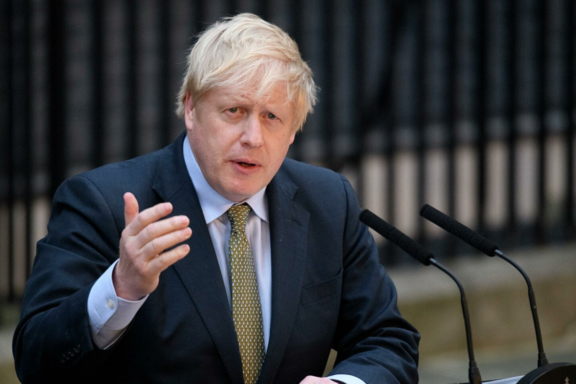 От "Трамп спасет Украину" к критике: Джонсон поменял мнение о президенте США