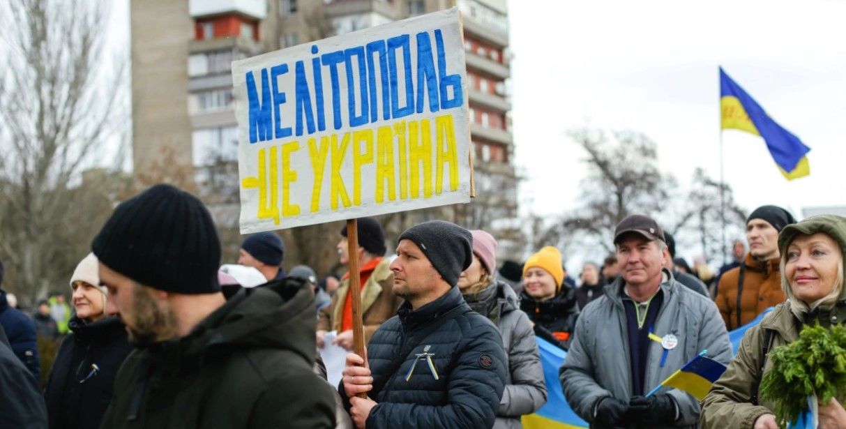"Запорожский ГУЛАГ": россияне в Мелитополе предлагают расстреливать не любящих РФ учителей 