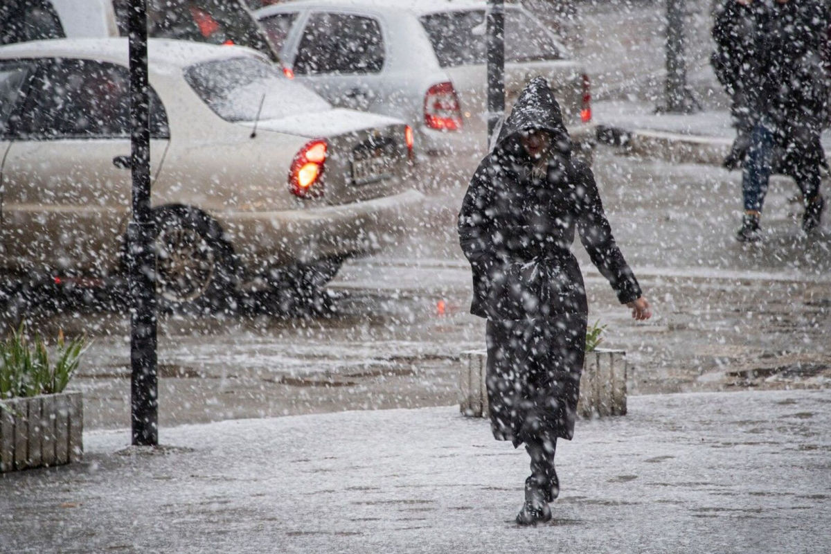 Мороз до -11°C и штормовой ветер: погода в Украине в понедельник будет сложной