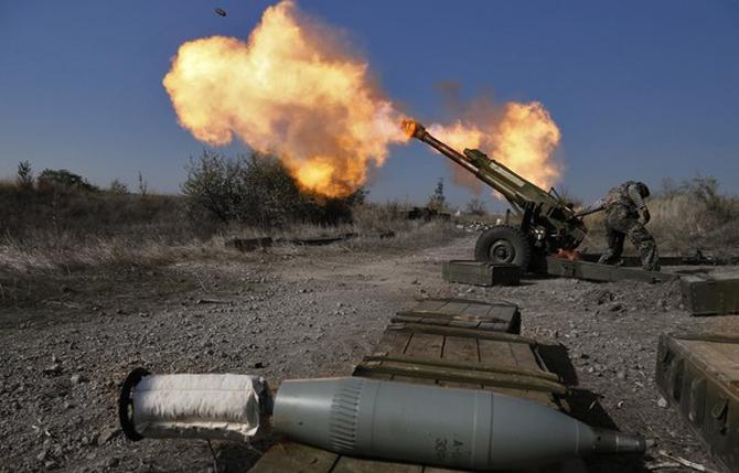 Обстрел украинских военных в АТО - ранены два бойца