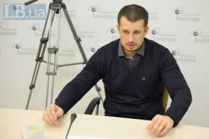Официально: знаменитый украинский доброволец из зоны АТО Билецкий возглавил новую партию