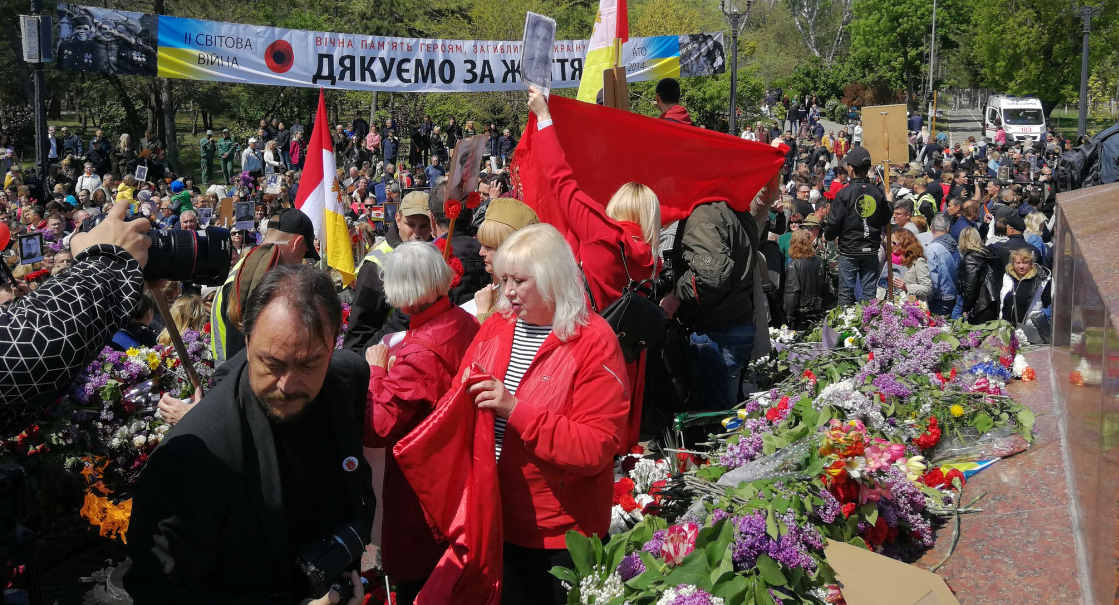 "Это русский город" и "мир спас советский солдат", – в Одессе со скандалом отмечают 9 мая