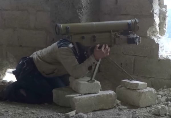 Врага его же оружием: сирийские повстанцы уничтожают российские войска ПТУРами, которые "подарил" Путин