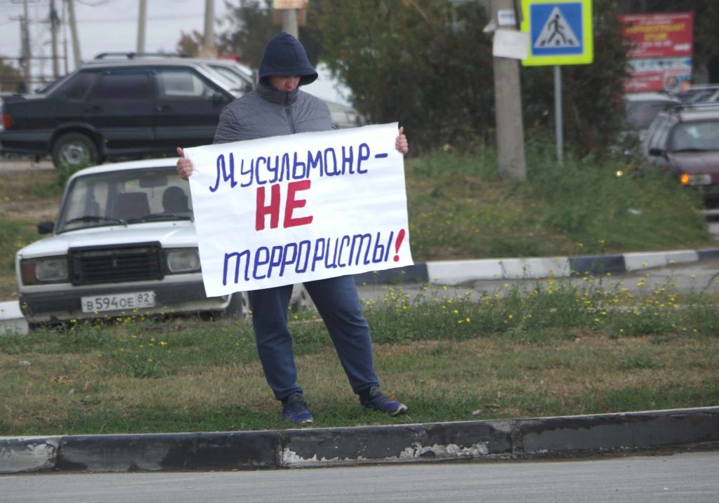 Крымчан, которые вышли на одиночные пикеты, оккупационные власти отпустили, — адвокат рассказал детали решения "полиции" аннексированного Крыма