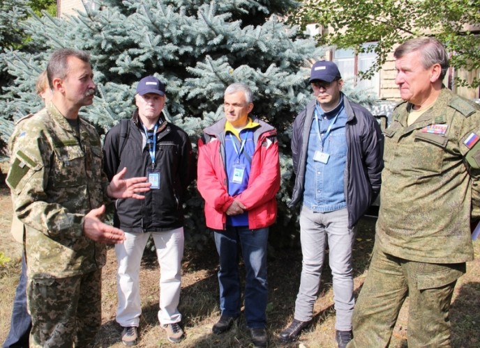 В Горловке прошла встреча военных Украины, ДНР, ЛНР и России