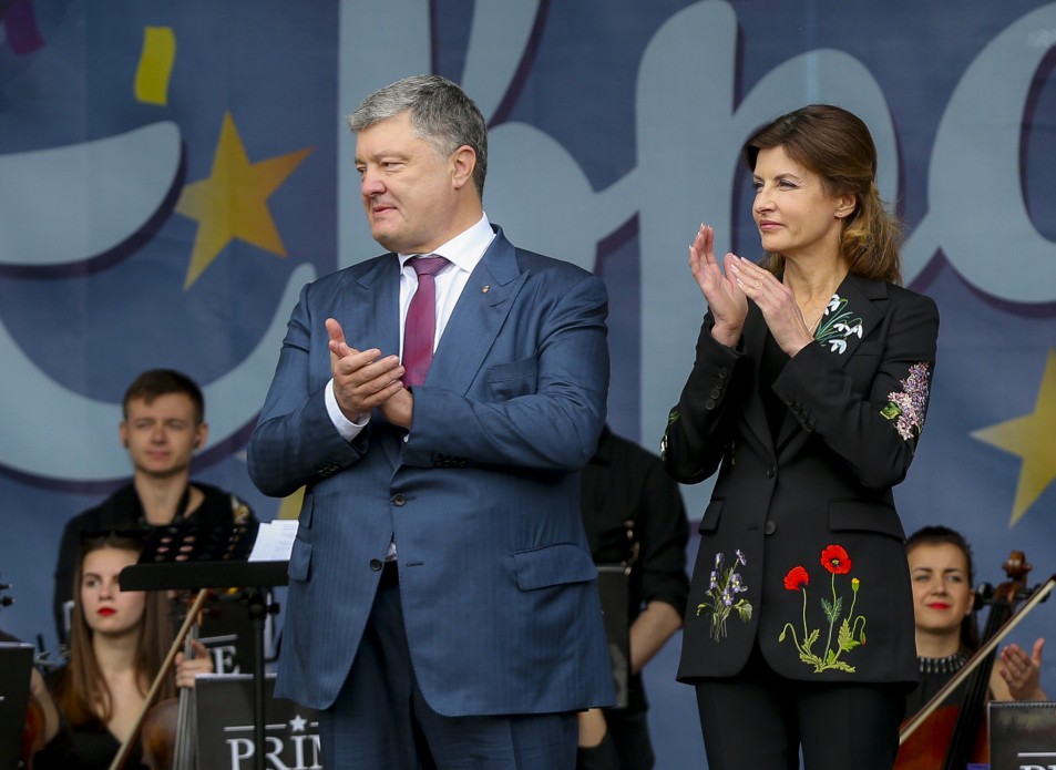 Порошенко отметил в Виннице День Европы и рассказал о 144 реформах, которые сблизили Украину с Западом