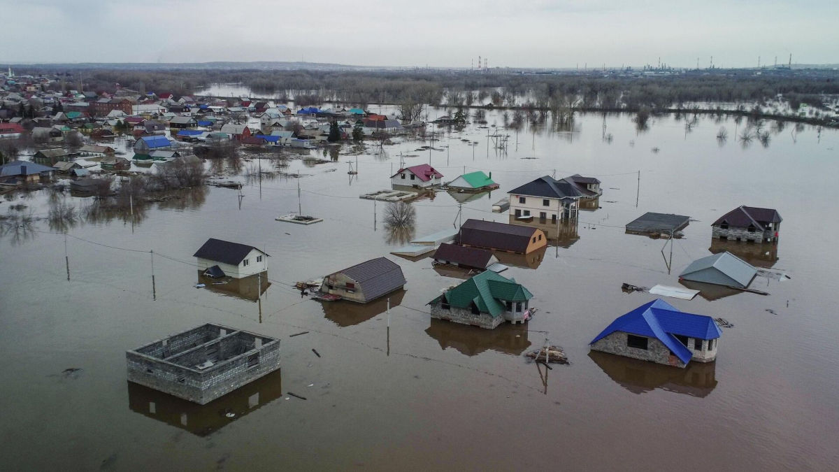 ​Зона затопления значительно расширилась: в Орске зафиксирован очередной прорыв дамбы