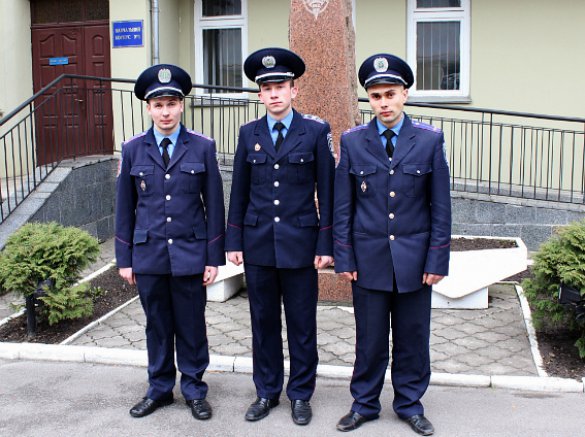 Во Львове трое курсантов университета внутренних дел задержали преступника
